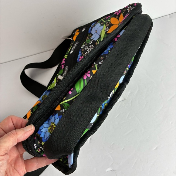 LeSportSac Deluxe Everyday “Colorful Garden” Bag Purse NWOT - Picture 7 of 8